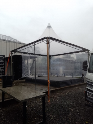 TENDA CHAPÉU DE BRUXA 5X5MTS TRANSPARENTE 